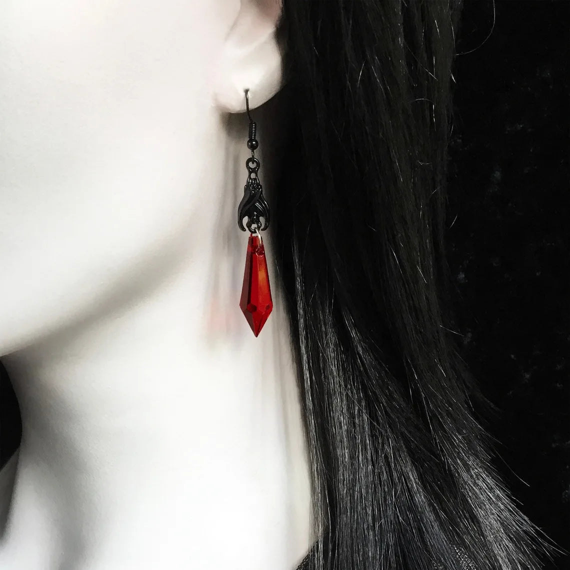 Halloween Jewelry Goth Bat Earrings for Women Girls Cosplay Accessories Crystal Pendants Earrings Gothic Ear Hoops Gifts