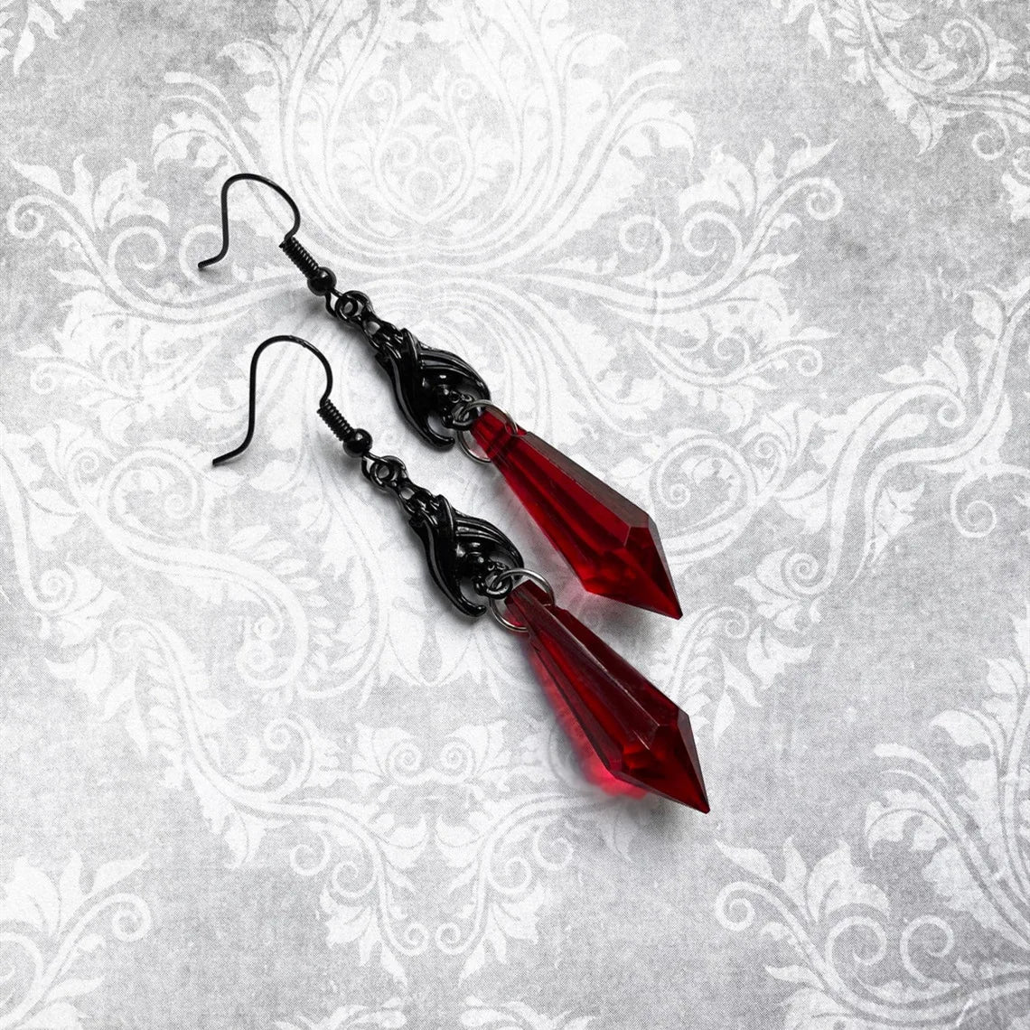 Halloween Jewelry Goth Bat Earrings for Women Girls Cosplay Accessories Crystal Pendants Earrings Gothic Ear Hoops Gifts